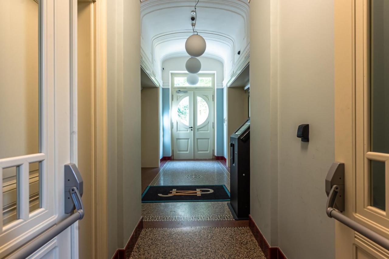 Wishlist Old Residences - U Obecního Dvora 1 Prag