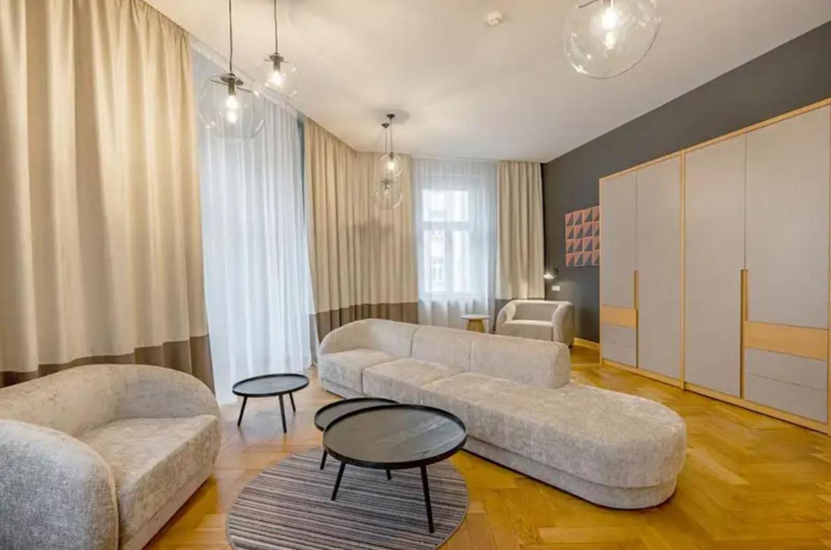 Wishlist Old Residences - U Obecního Dvora 1 Apartment